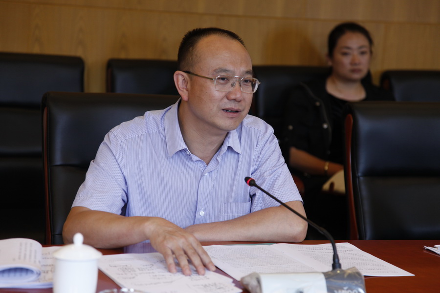 云南省"六五普法"第九检查组莅临我院检查验收