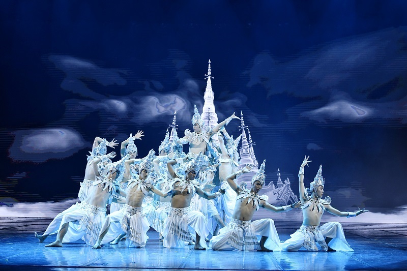 喜报傣族大型舞蹈诗行走的贝叶斩获第十五届云南省新剧目展演三项大奖