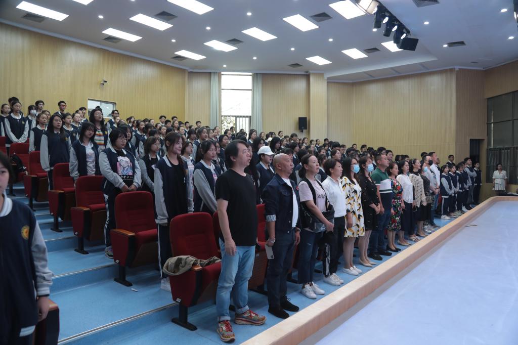 云南艺术学院附艺校举行2021级新生开学典礼